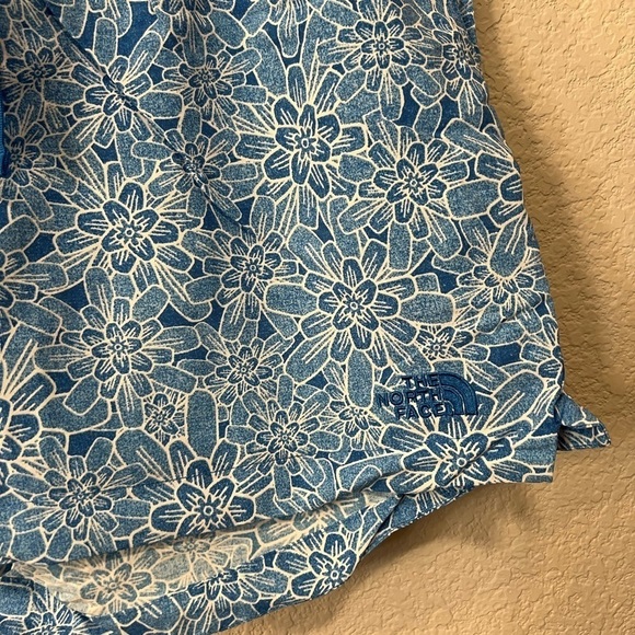 North Face Floral Blue Women Swim Trunks size medium - Picture 2 of 8